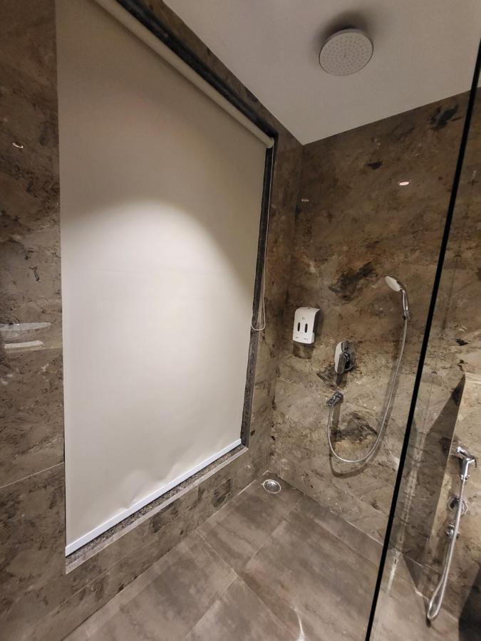 Belvedere Suites Greater Noida Exteriör bild