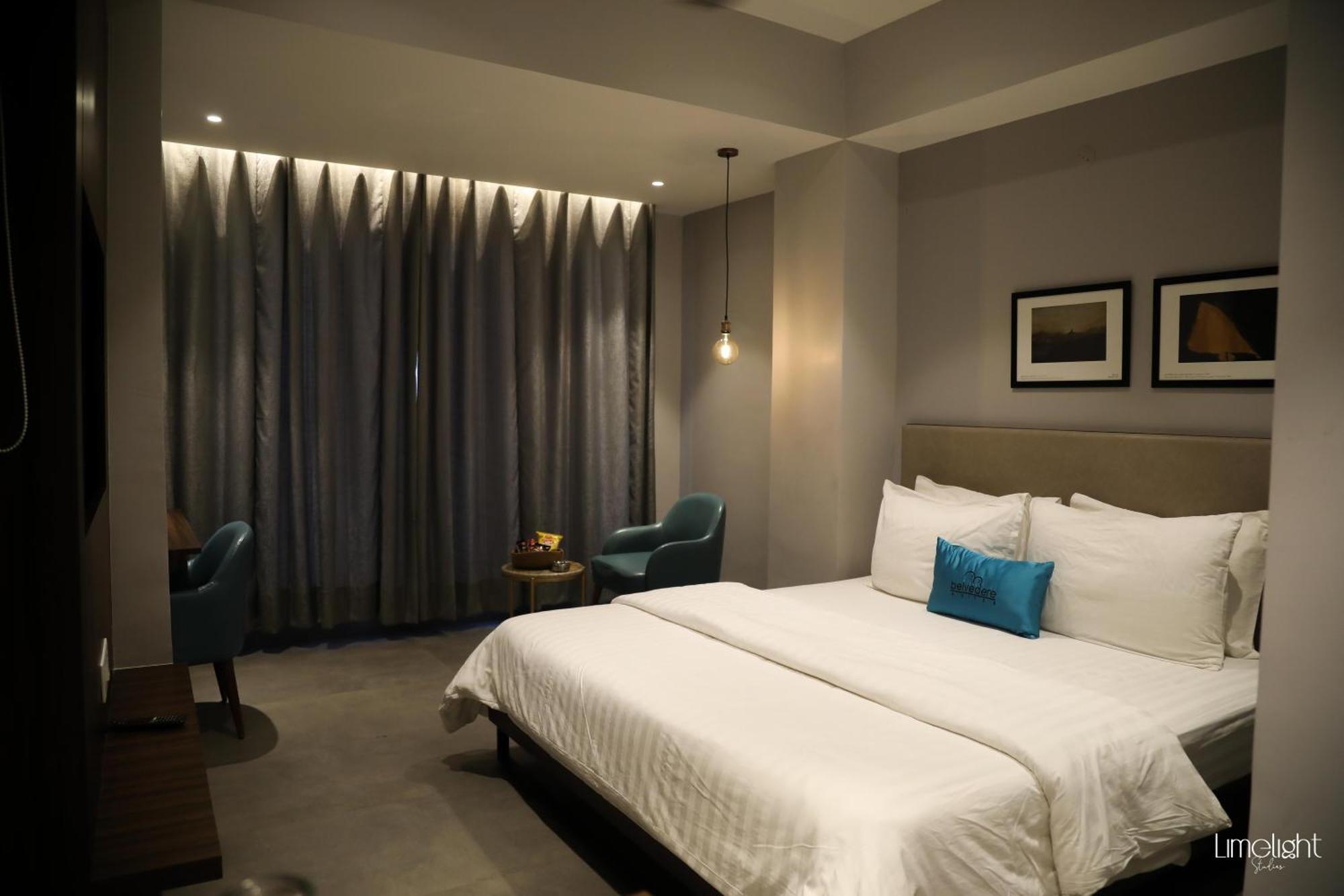 Belvedere Suites Greater Noida Exteriör bild