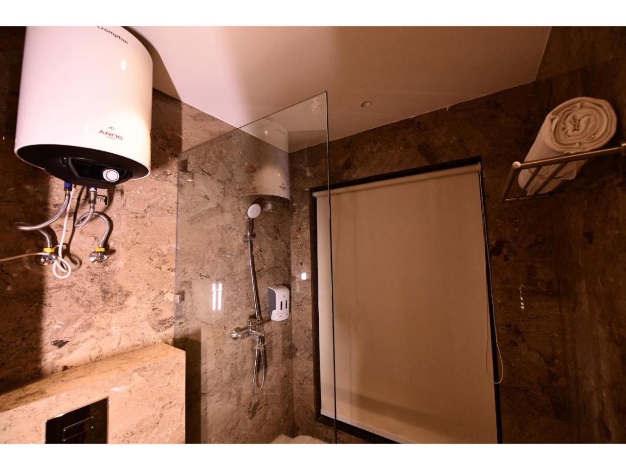 Belvedere Suites Greater Noida Exteriör bild