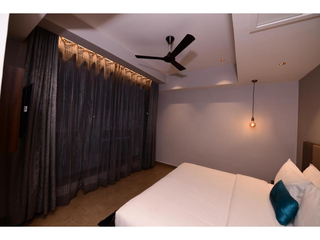 Belvedere Suites Greater Noida Exteriör bild