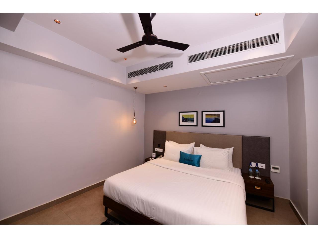 Belvedere Suites Greater Noida Exteriör bild